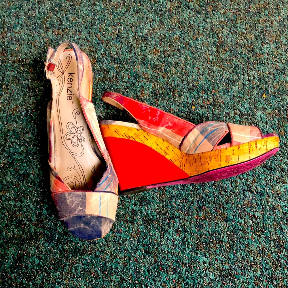 Size 9 wedge shoe